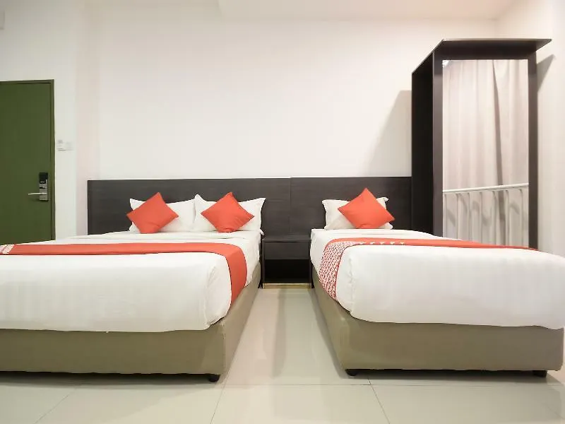 Oyo 818 Hotel 11 Kota Kinabalu 2*,  Malaysia